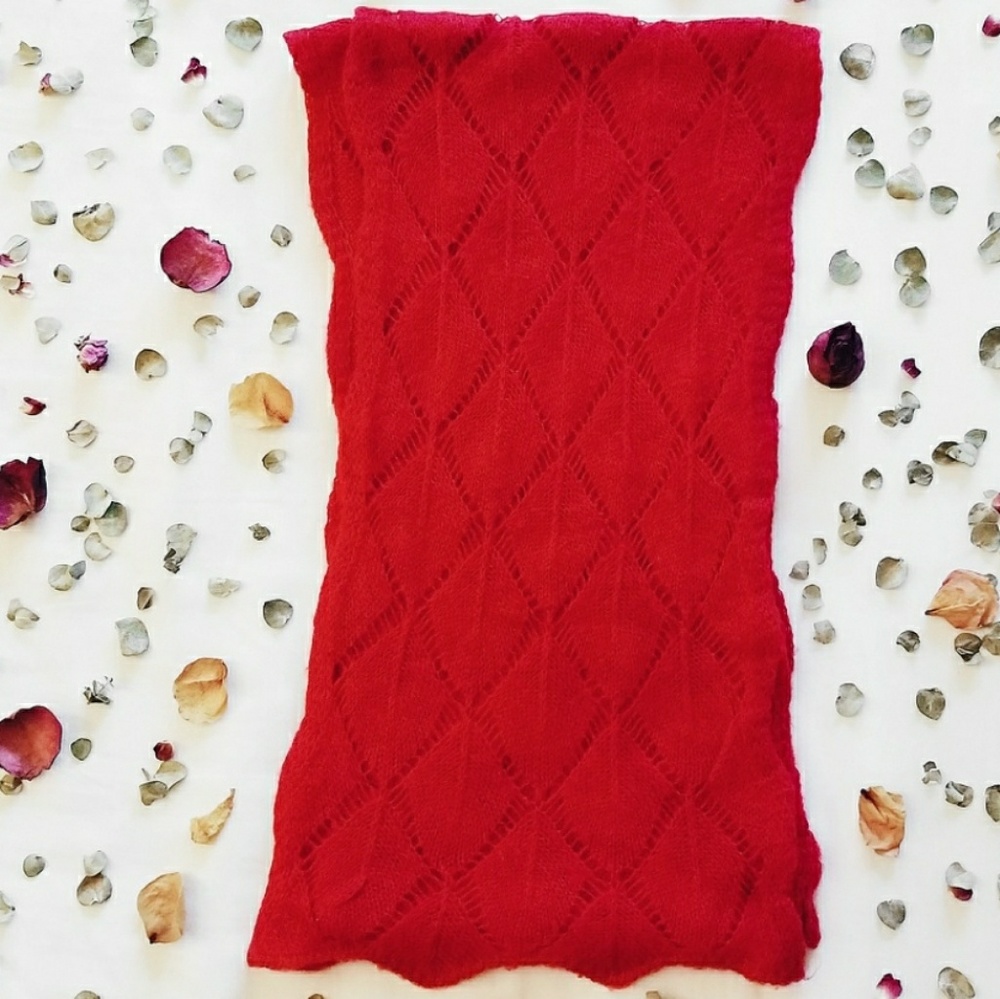 Beautiful Red Scarf - Picture 3 of 5